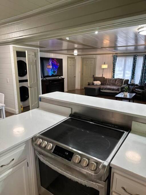 Hot Tub 5 Beds Moorhead Exterior foto